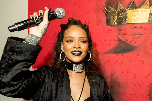 Rihanna-ANTI-Platinum